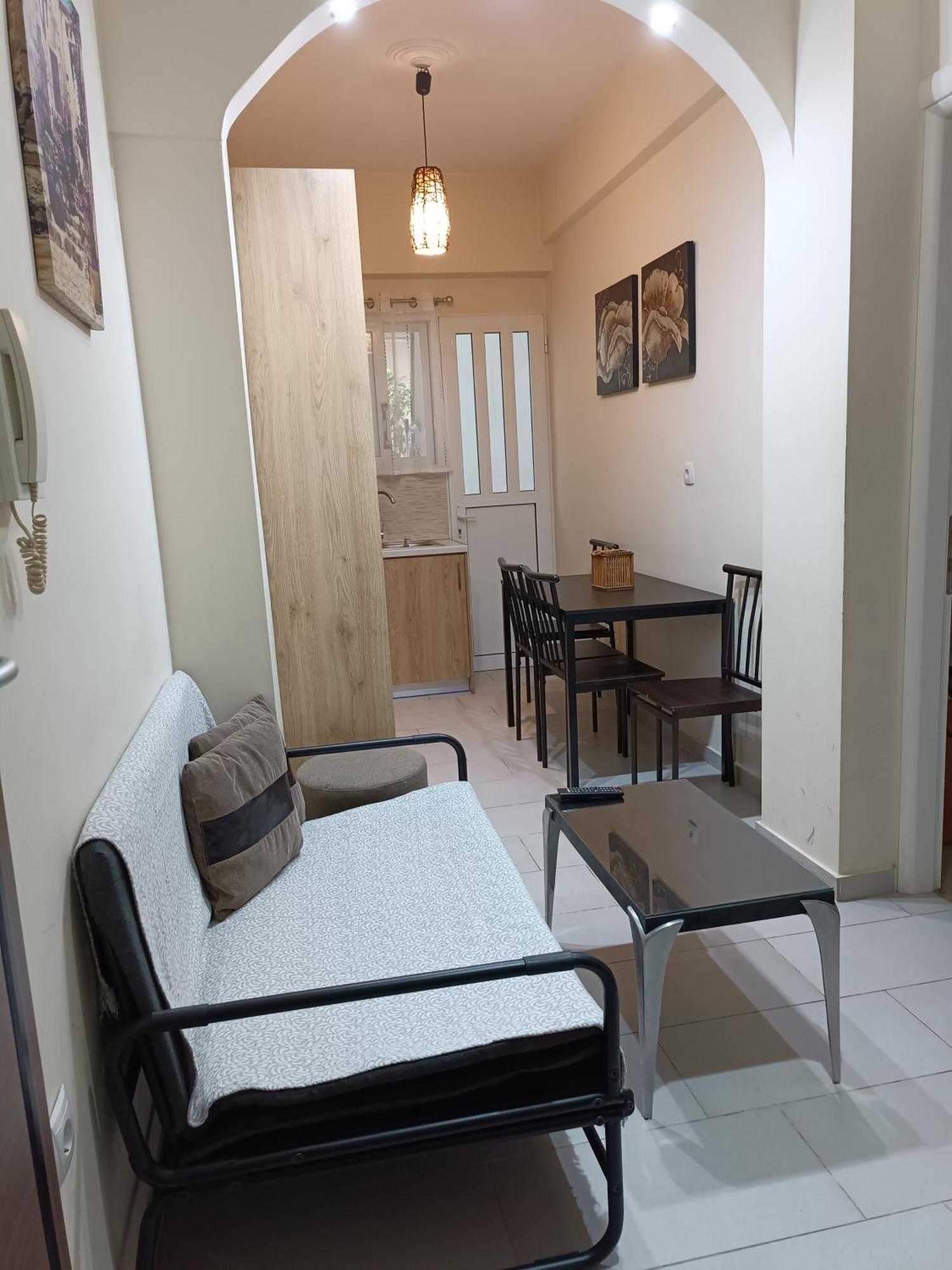 Home In The Heart Of City Атина Екстериор снимка